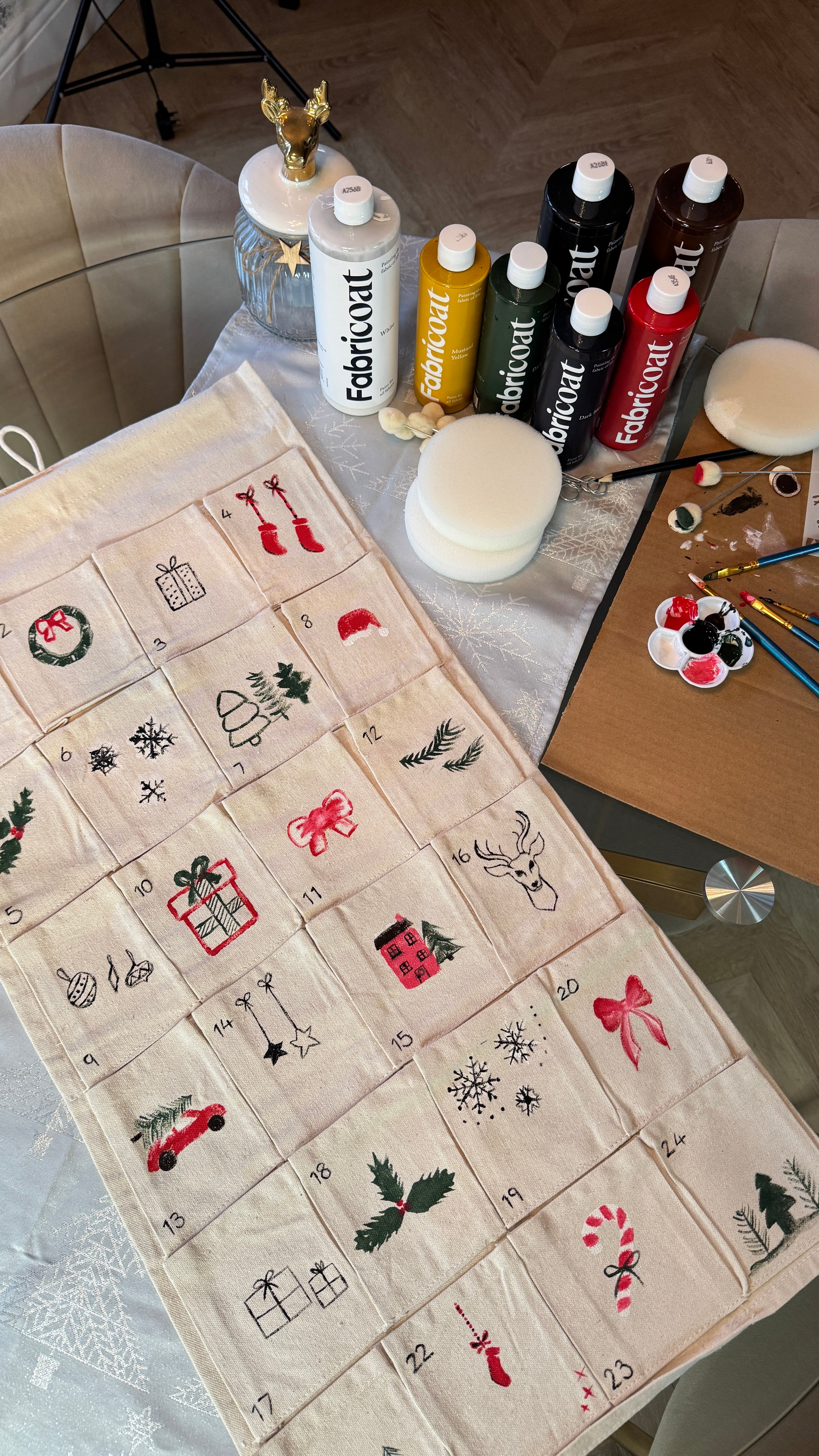 How to Create Your own Christmas Calendar With Fabric Paint